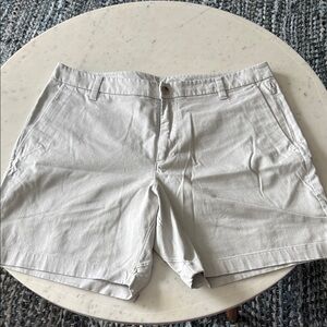 lululemon athletica Men's Classic ABC Light White Khaki Flat-Front Shorts 36